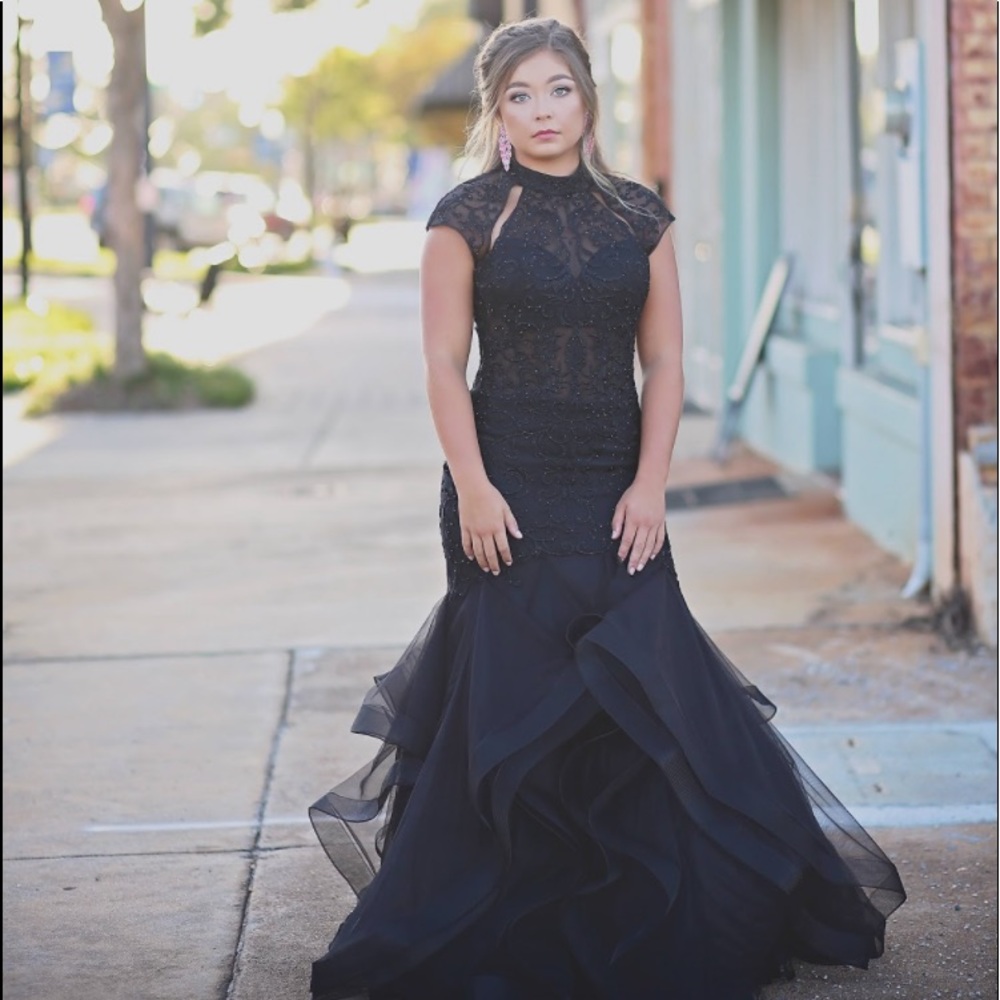 Colors Black Formal Prom Dress